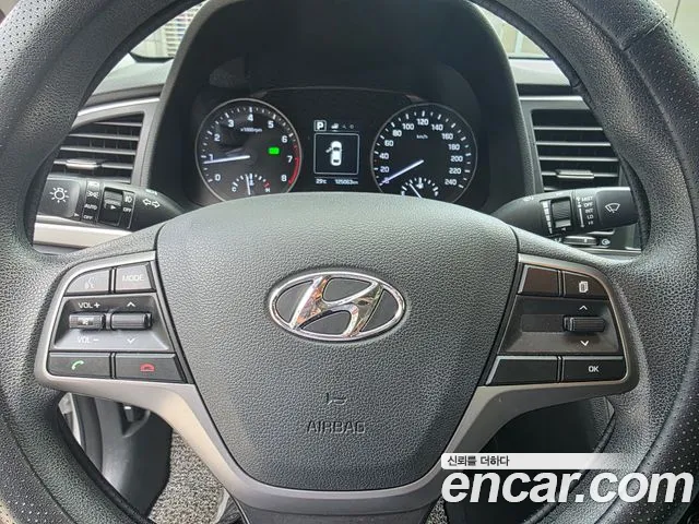 Hyundai Avante 2017 thumb 3