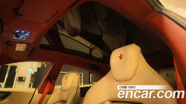 Ferrari Purosangue 2024 thumb 8
