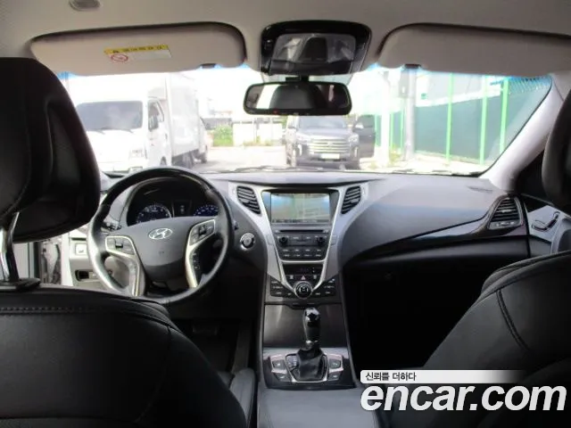 Hyundai Grandeur 2014 thumb 12