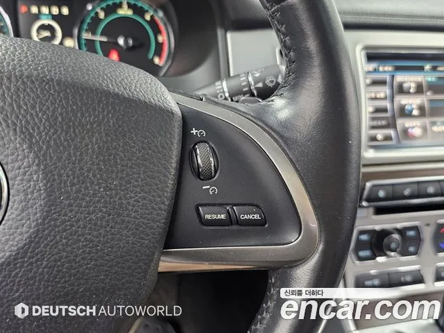 Jaguar XF 2015 thumb 9