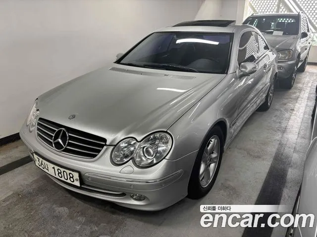 Mercedes-Benz CLK-Класс 2004 thumb 12