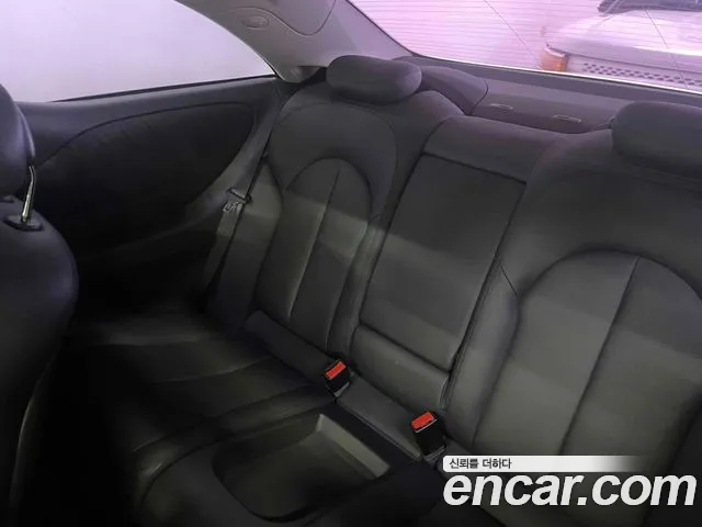 Mercedes-Benz CLK-Класс 2004 thumb 6