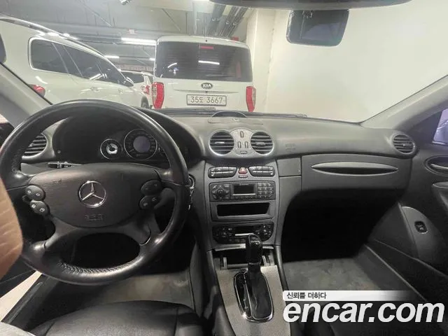 Mercedes-Benz CLK-Класс 2004 thumb 9