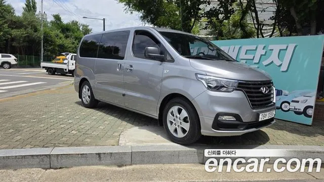 Hyundai Staria 2018 thumb 5