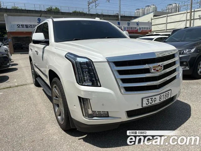Cadillac Escalade 2017 thumb 9