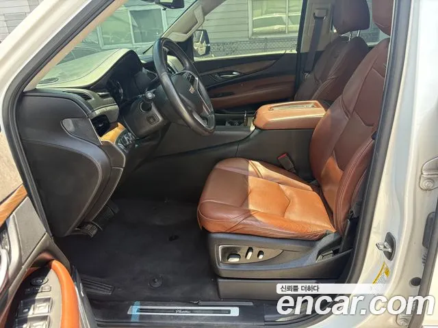 Cadillac Escalade 2017 thumb 4