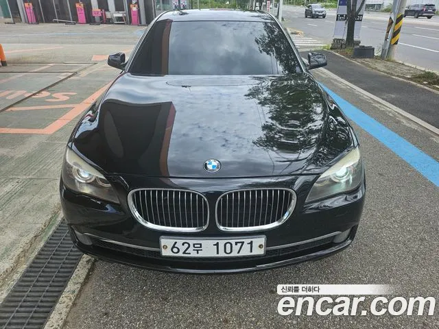 BMW 7 серии 2009 thumb 5