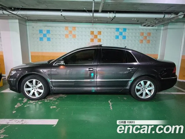 Volkswagen Phaeton 2011 thumb 12