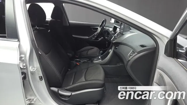 Hyundai Avante 2013 thumb 4