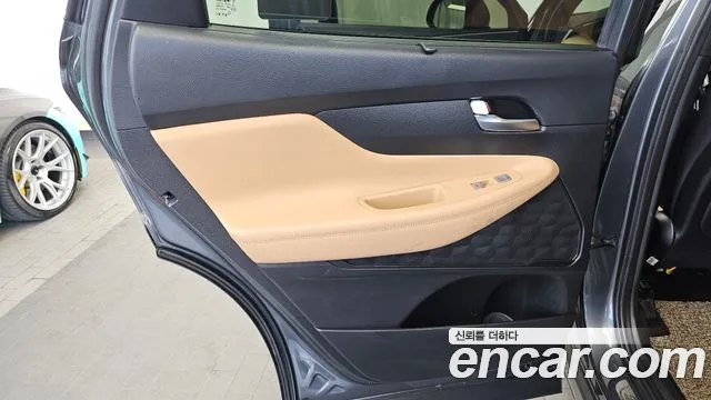 Hyundai Santa Fe 2020 thumb 9
