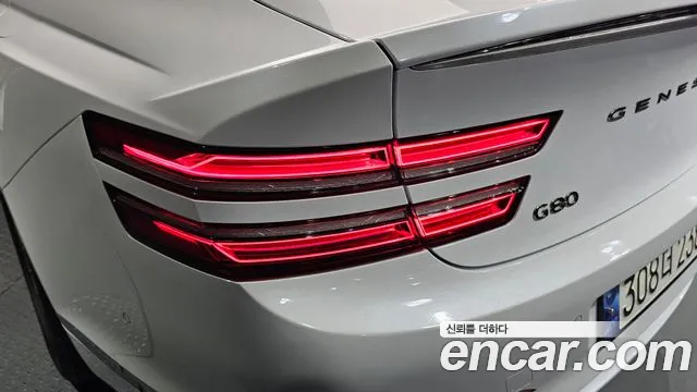 Genesis G80 2023 thumb 8