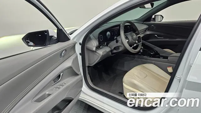 Hyundai Elantra 2022 thumb 12