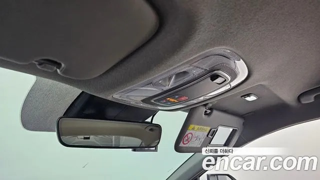 Hyundai Elantra 2022 thumb 2