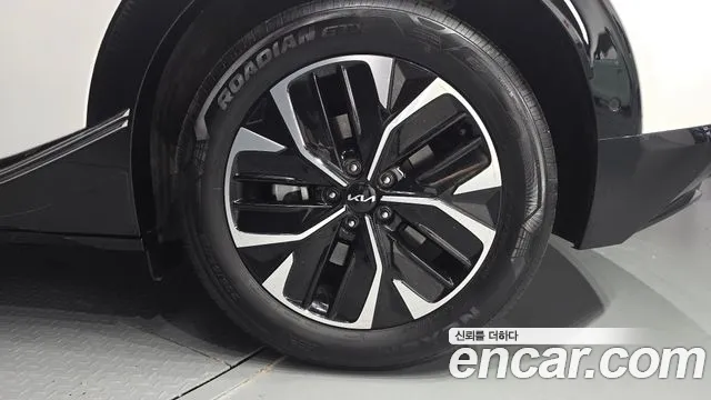 Kia EV6 2023 thumb 9