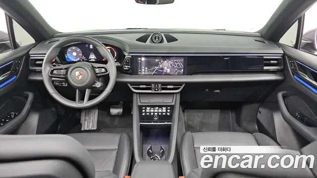 Porsche Macan EV 2025 thumb 6