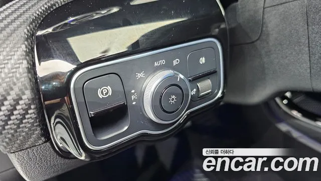 Mercedes-Benz A-Class 2020 thumb 10