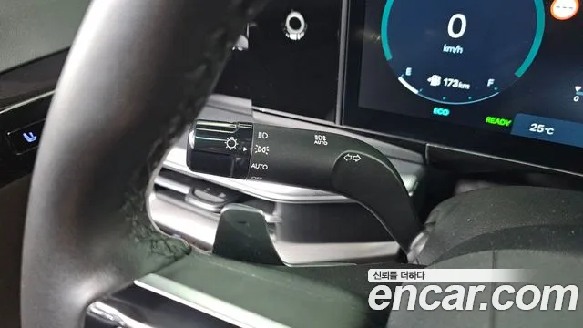 Hyundai Grandeur Hybrid 2023 thumb 8
