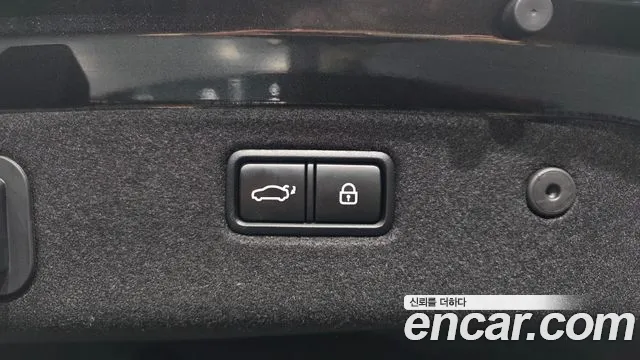 Genesis G70 2019 thumb 11