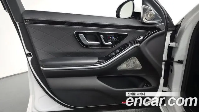 Mercedes-Benz S-Class 2024 thumb 12