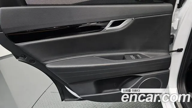 Genesis G80 2021 thumb 9