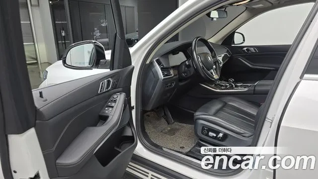 BMW X5 2021 thumb 9