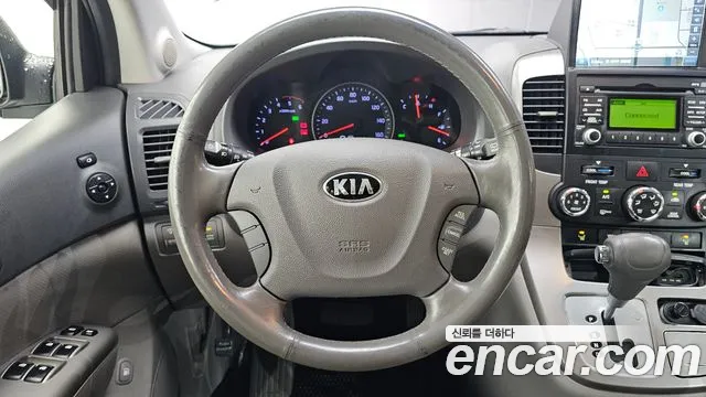 Kia Canival 2014 thumb 11