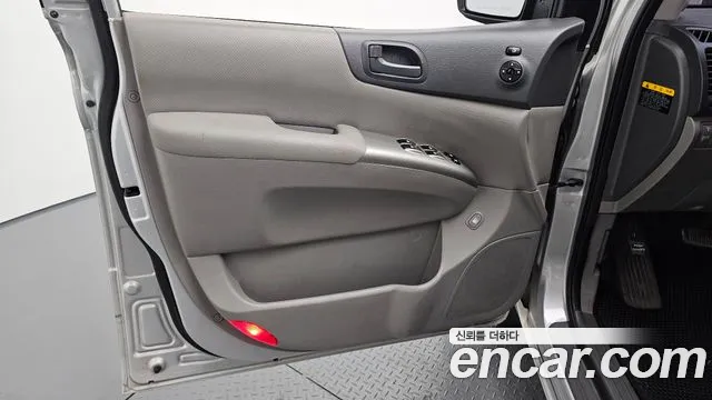 Kia Canival 2014 thumb 8