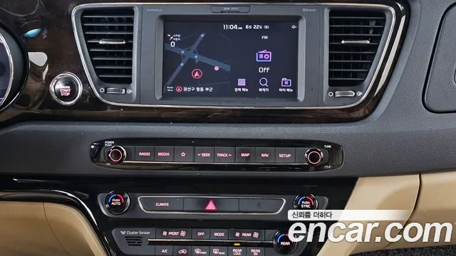 Kia Carnival 2018 thumb 5