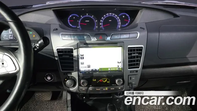 KGM Korando 2019 thumb 12
