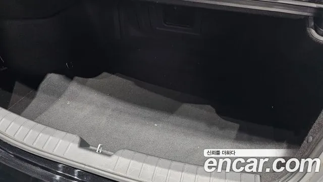Hyundai Grandeur 2014 thumb 2