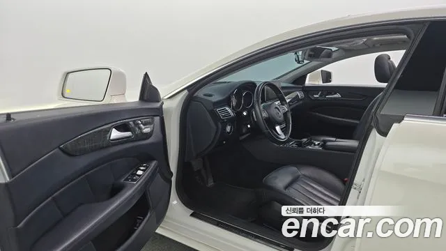 Mercedes-Benz CLS 2016 thumb 7