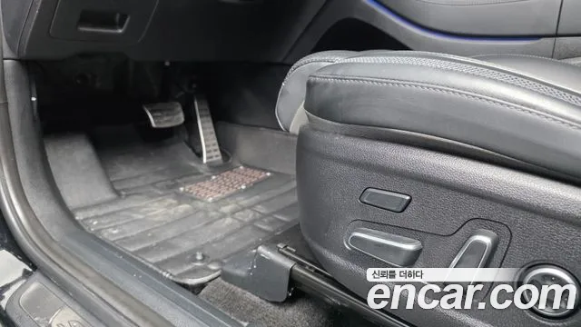 Hyundai Santa Fe 2020 thumb 3