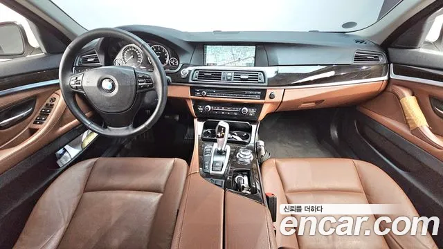 BMW 5 серии 2012 thumb 9