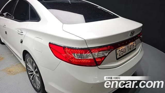 Hyundai Grandeur 2013 thumb 4