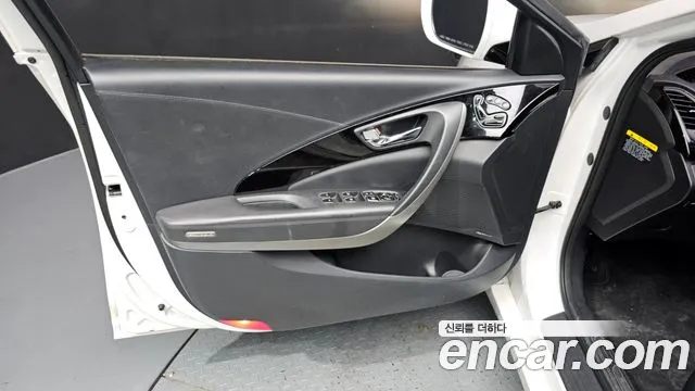 Hyundai Grandeur 2013 thumb 9