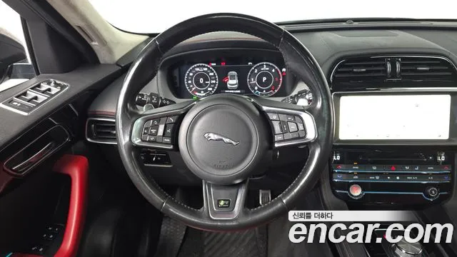 Jaguar F-Pace 2019 thumb 6