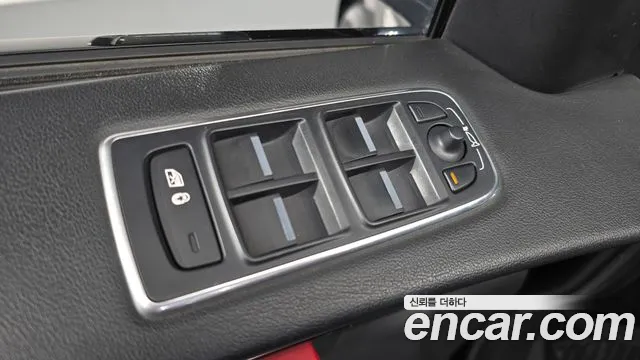 Jaguar F-Pace 2019 thumb 11