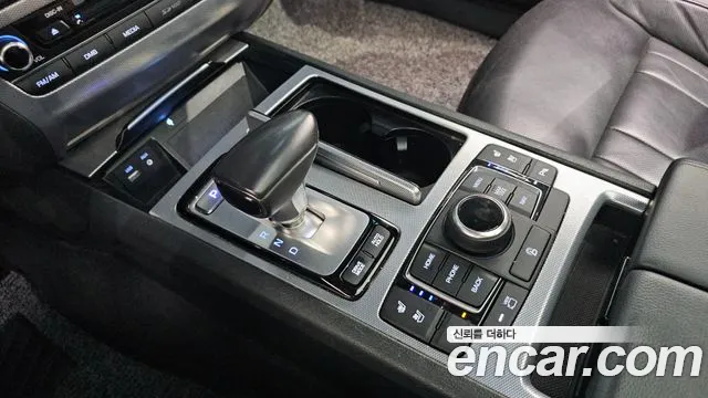 Genesis G80 2017 thumb 11