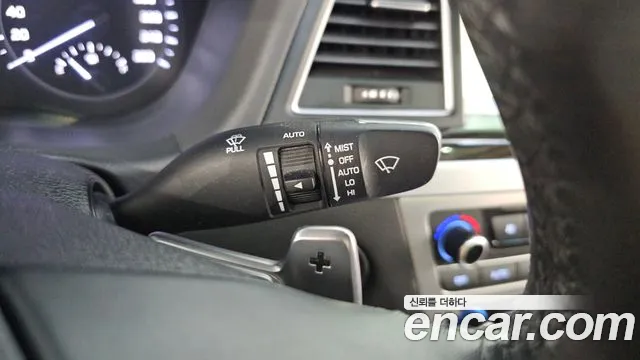 Genesis G80 2017 thumb 12