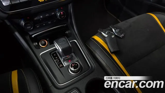 Mercedes-Benz A-Класс 2017 thumb 12