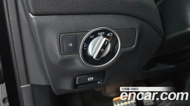 Mercedes-Benz A-Класс 2017 thumb 10