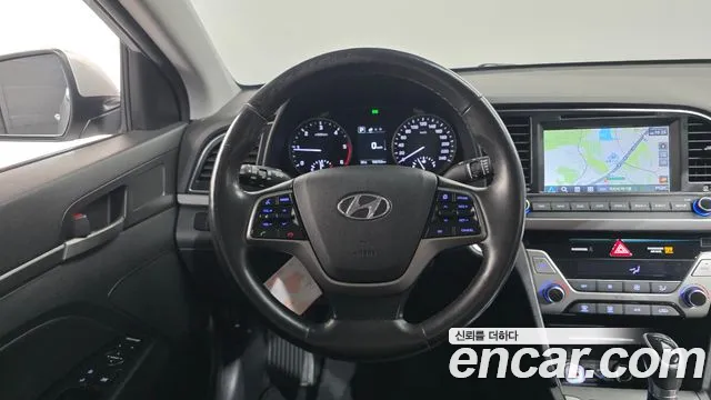 Hyundai Avante 2018 thumb 9