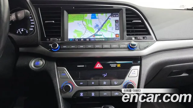 Hyundai Avante 2018 thumb 12