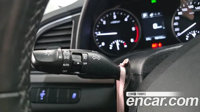 Hyundai Avante 2018 thumb 8
