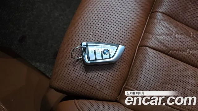BMW X7 2020 thumb 7