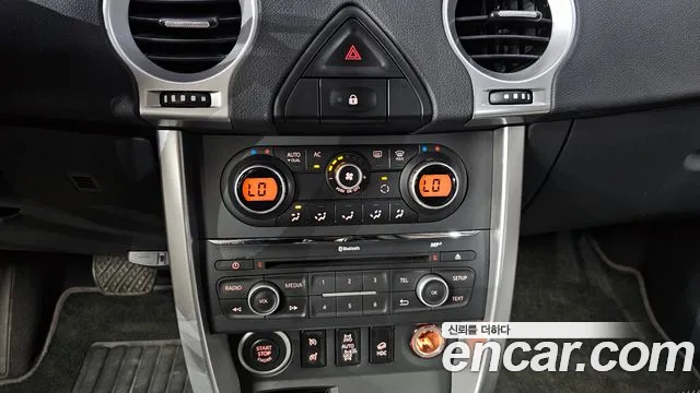 Renault QM5 2015 thumb 2