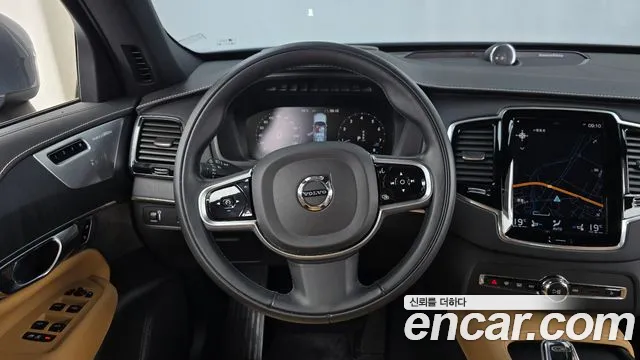 Volvo XC90 2022 thumb 3