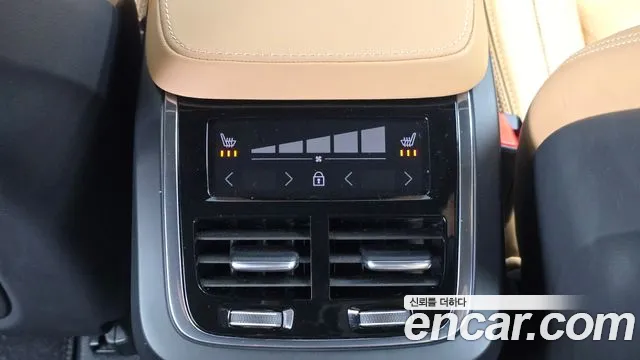 Volvo XC90 2022 thumb 4