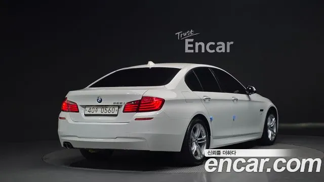 BMW 5 серии 2016 thumb 10
