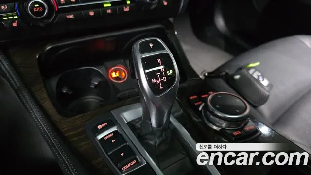 BMW 5 серии 2016 thumb 12